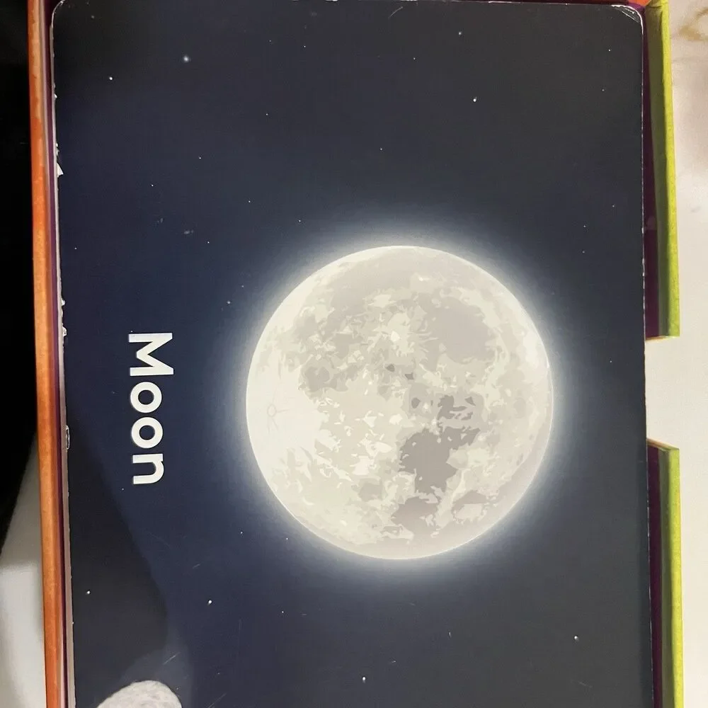 Lovevery Things I See For 7-8 Months Two-Sided Sensory Texture Cards